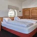Bed & Breakfast Hotel Garni Pinzgau, Relax & Lifestyle 4*