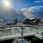 Hotel Garni Pinzgau, Relax & Lifestyle Bed & Breakfast Neukirchen am Großvenediger