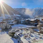 Hotel Garni Pinzgau, Relax & Lifestyle Bed & Breakfast