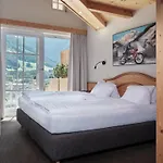 Bed & Breakfast Hotel Garni Pinzgau, Relax & Lifestyle