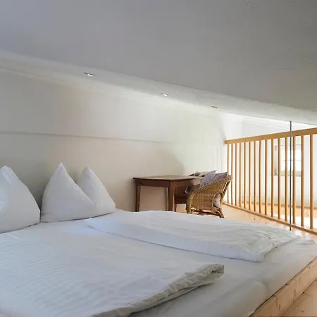 Garni Pinzgau, Bernd Hüttl 4*