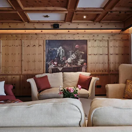 ベッド・アンド・ブレックファスト Hotel Garni Pinzgau, Relax & Lifestyle 4*