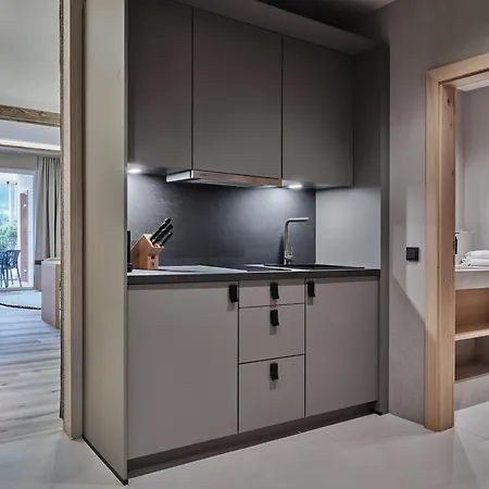 Garni Pinzgau, Fabian Huettl فندق مبيت وإفطار