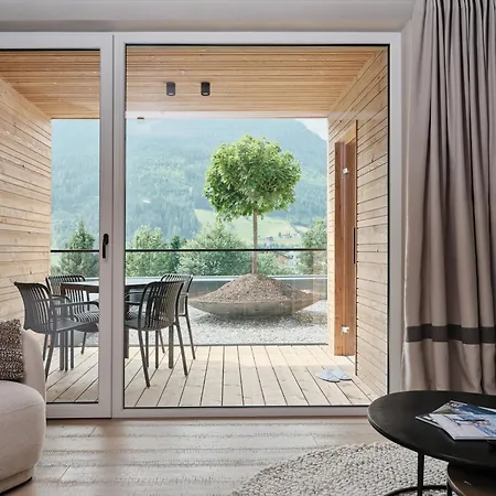 Panzió Garni Pinzgau, Fabian Huettl