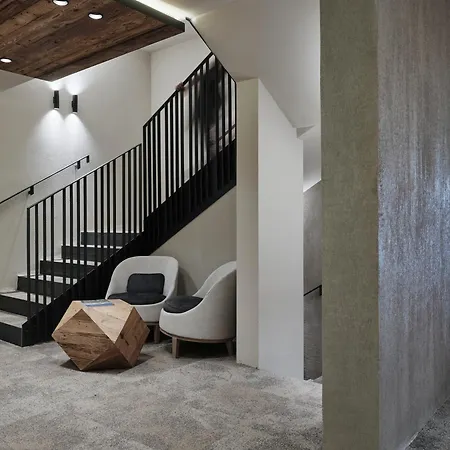 Garni Pinzgau, Relax & Lifestyle 住宿加早餐酒店 4*