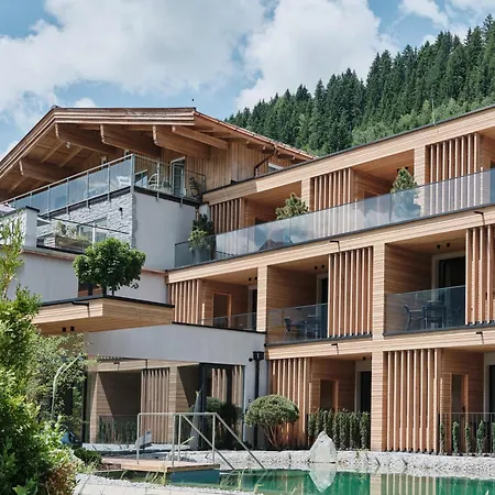 فندق مبيت وإفطار Garni Pinzgau, Fabian Huettl 4*