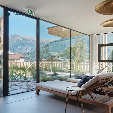 Hotel Garni Pinzgau, Relax & Lifestyle ベッド・アンド・ブレックファスト