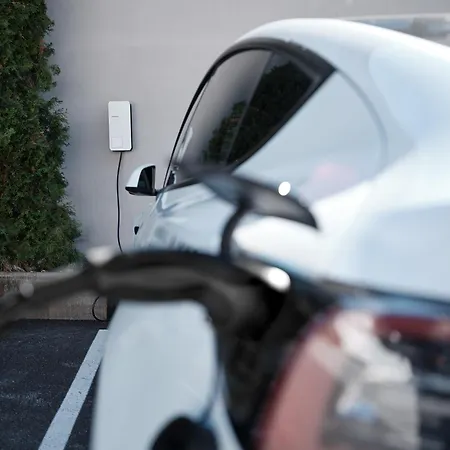 Garni Pinzgau, Bernd Hüttl